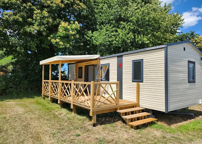 Camping Le Balcon De La Baie